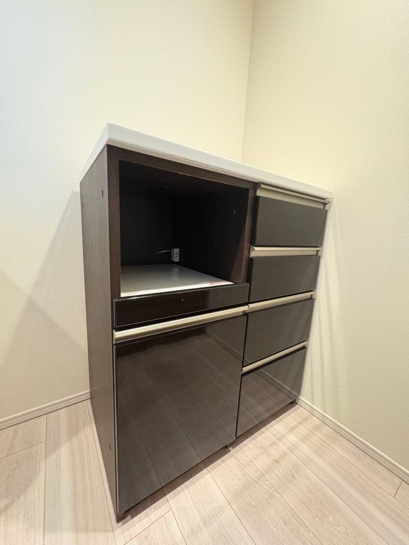 ゆきまろ【送料込】出品5月上旬まで　キッチンボード　幅80cm ニトリ