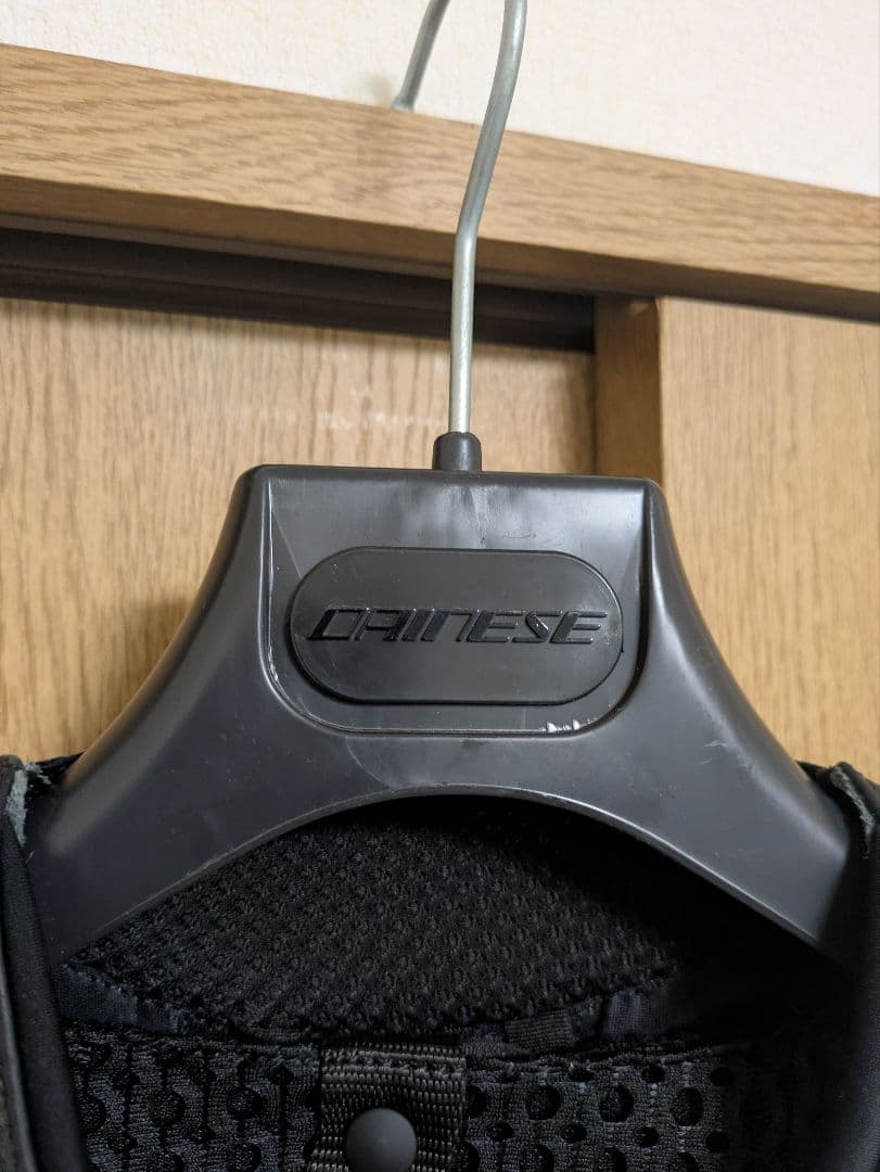 けびん　ダイネーゼ　LAGUNA SECA 5　レーシングスーツ