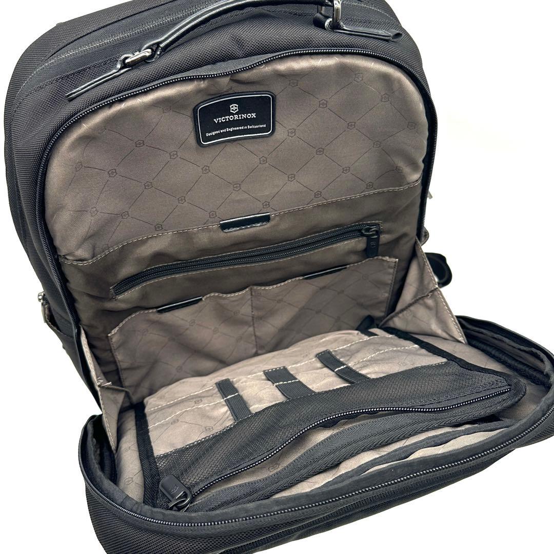 未使用級 ビクトリノックス ワークスプロフェッショナル デラックスバックパック