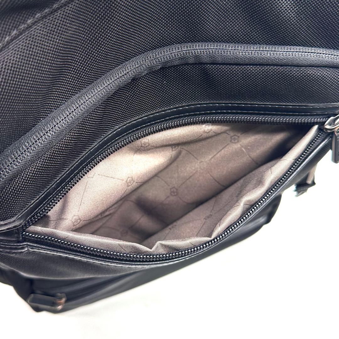 未使用級 ビクトリノックス ワークスプロフェッショナル デラックスバックパック