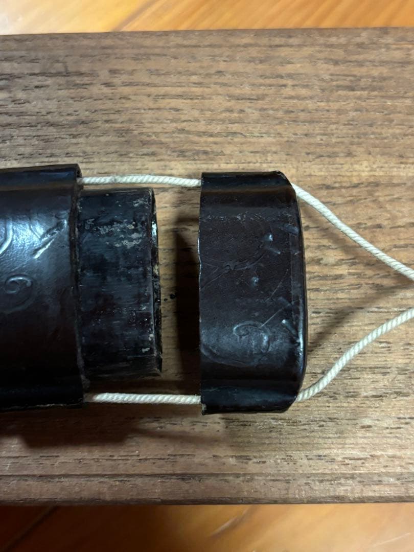 未(ひつじ)の根付け　唐草模様の入った印籠　時代あり