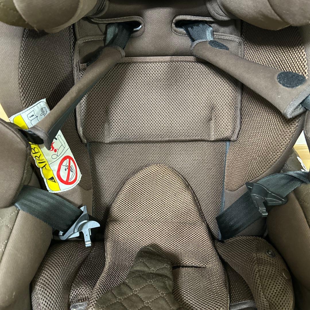 Apricaフラディア グロウ ISOFIXブラウン