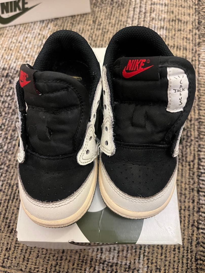 travis scott Jordan キッズ　kids ジュニア　Jr.