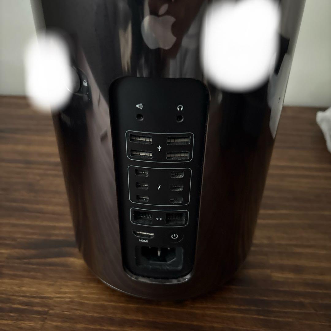 Mac Pro Late 2013【起動確認済&ジャンク扱い】