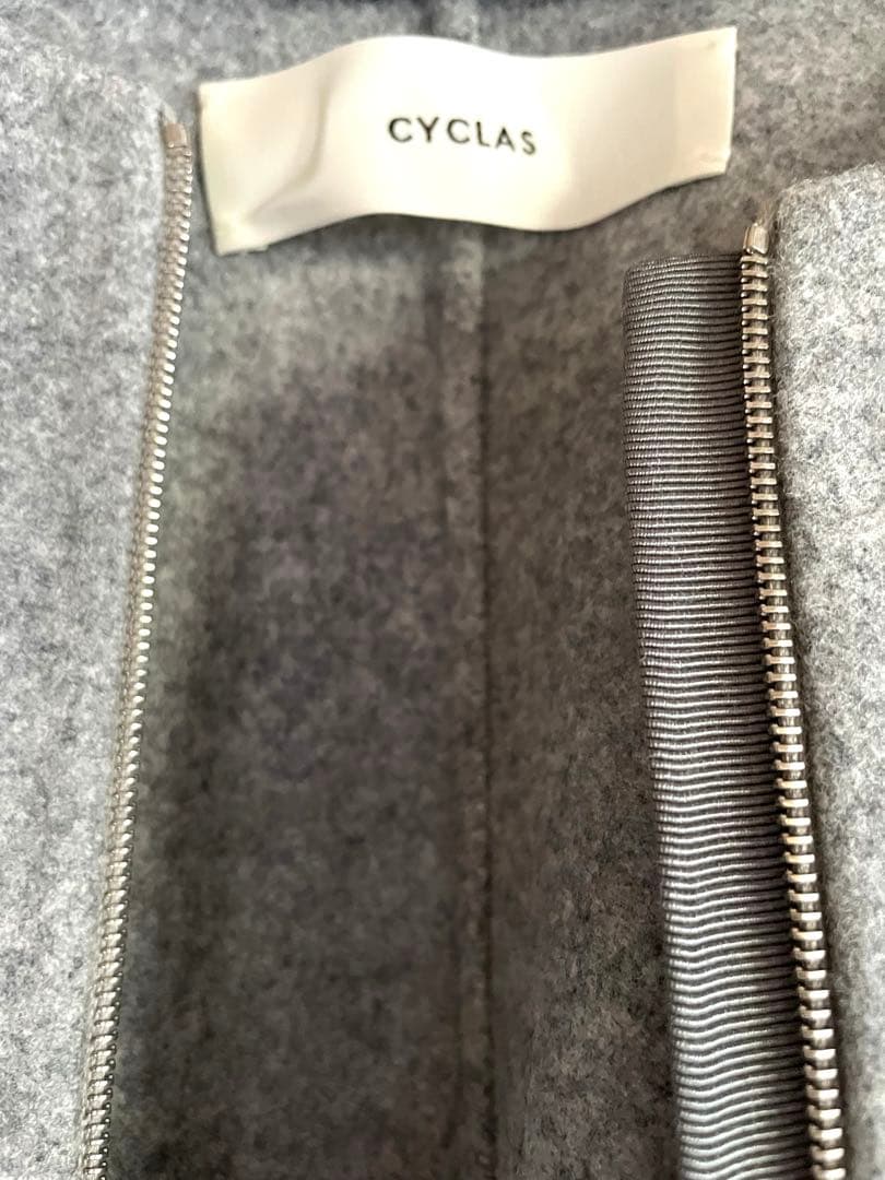 超美品 CYCLAS ポンチョ ケープ グレー 36 クリーニング済