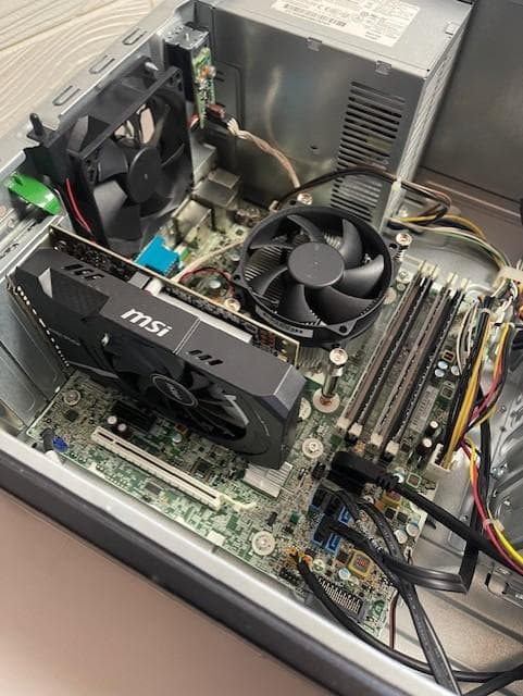 HP Core-i7/メモリ16GB/SSD240GB/RX560 4GBグラボ