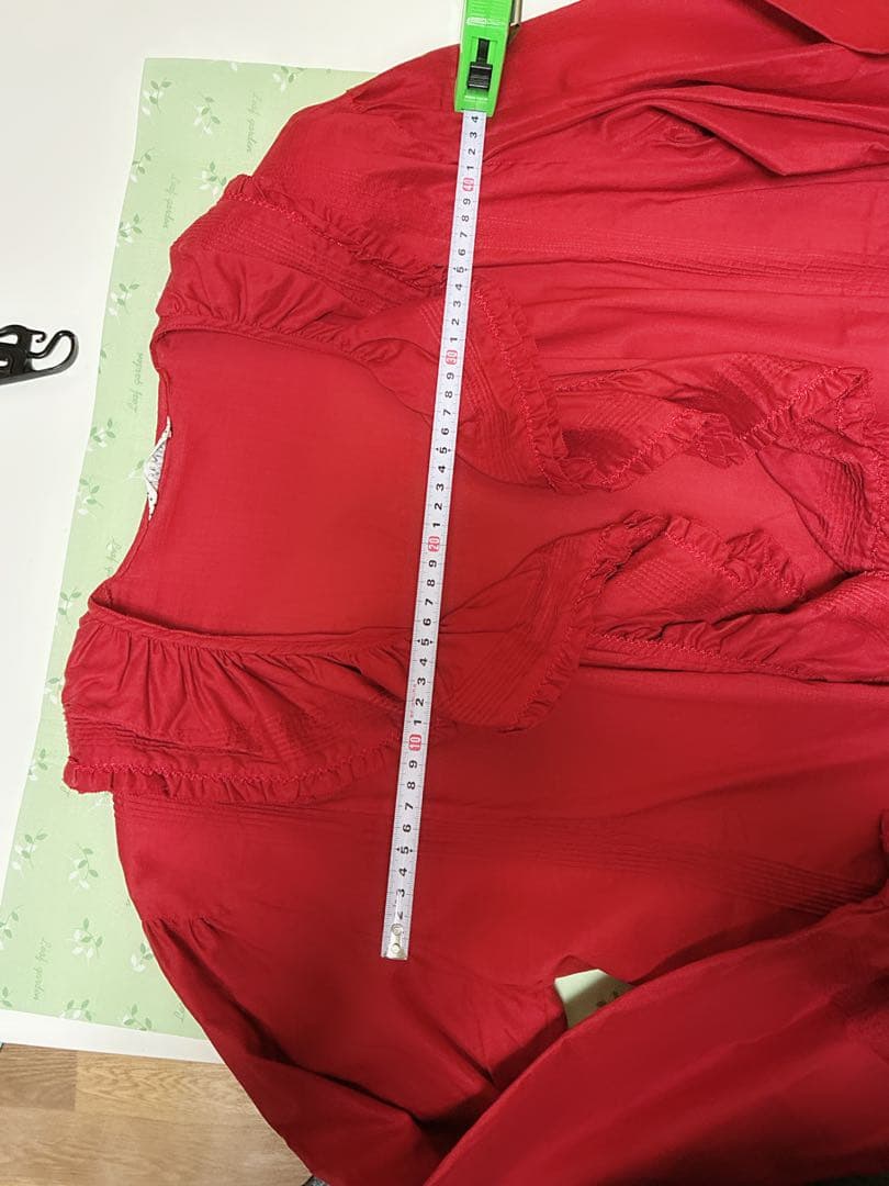 カネコイサオ　オーバーブラウス　レッド