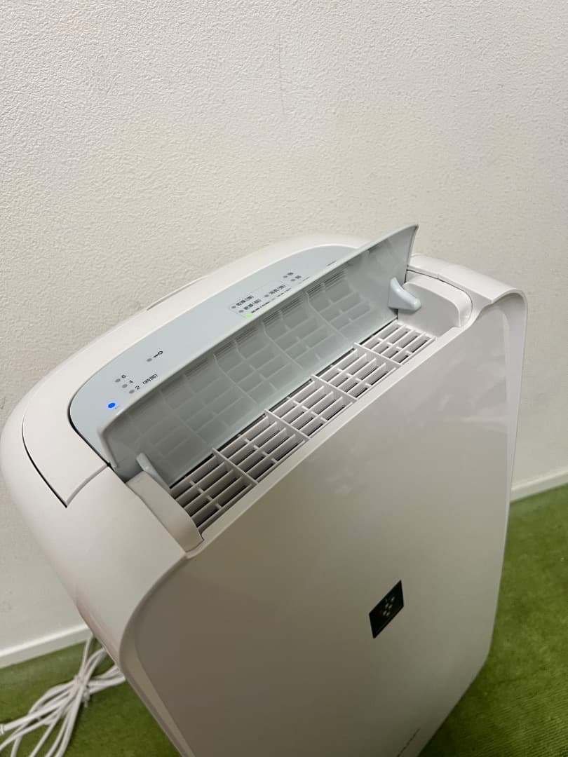 美品 シャープ（プラズマクラスター）衣類乾燥 除湿機 2019年製