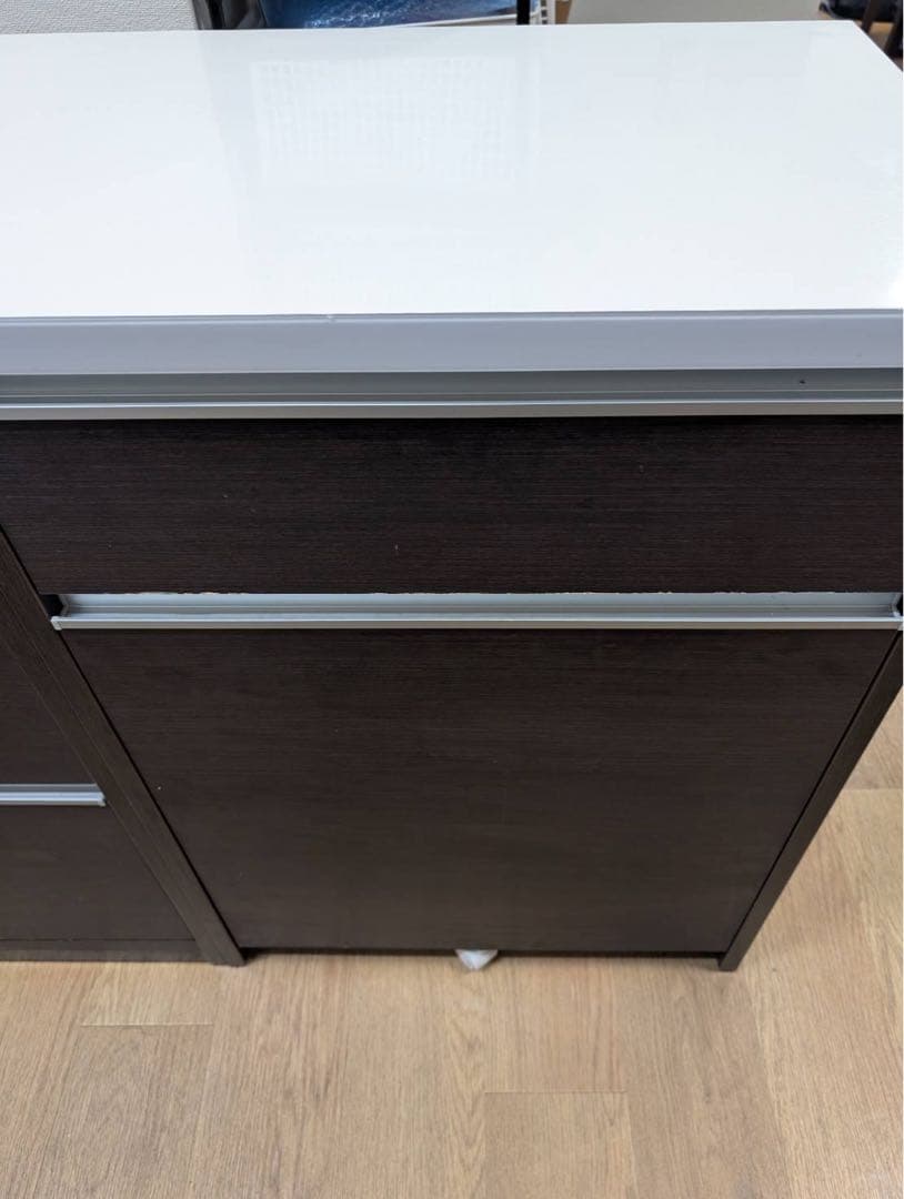 ニトリ　ダークブラウン 食器棚 4段引き出し ホワイト天板