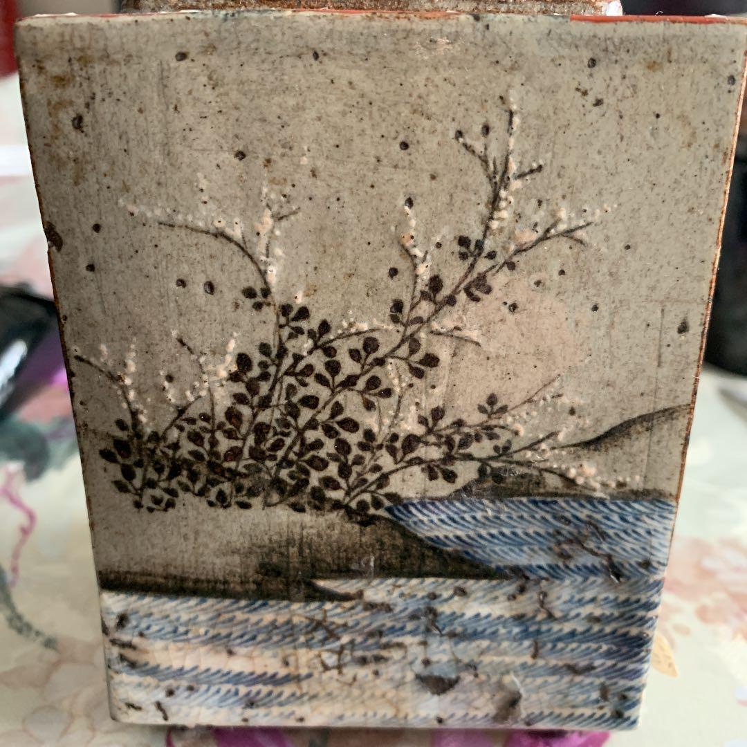 骨董屋に（多分）騙されて買った香炉　正方形