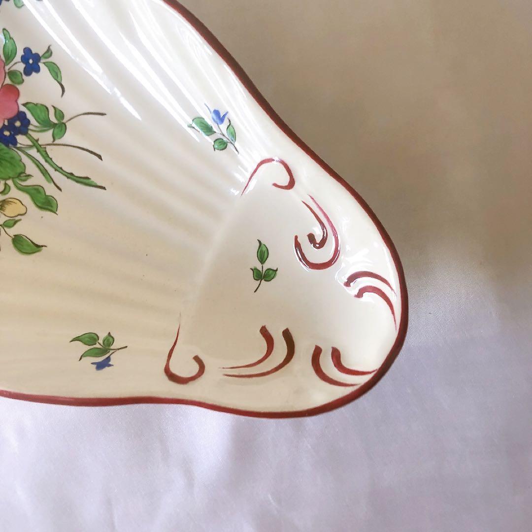 人気　リュネヴィル　シェル型ラヴィエ　前菜皿ブーケ柄　フランスアンティーク食器