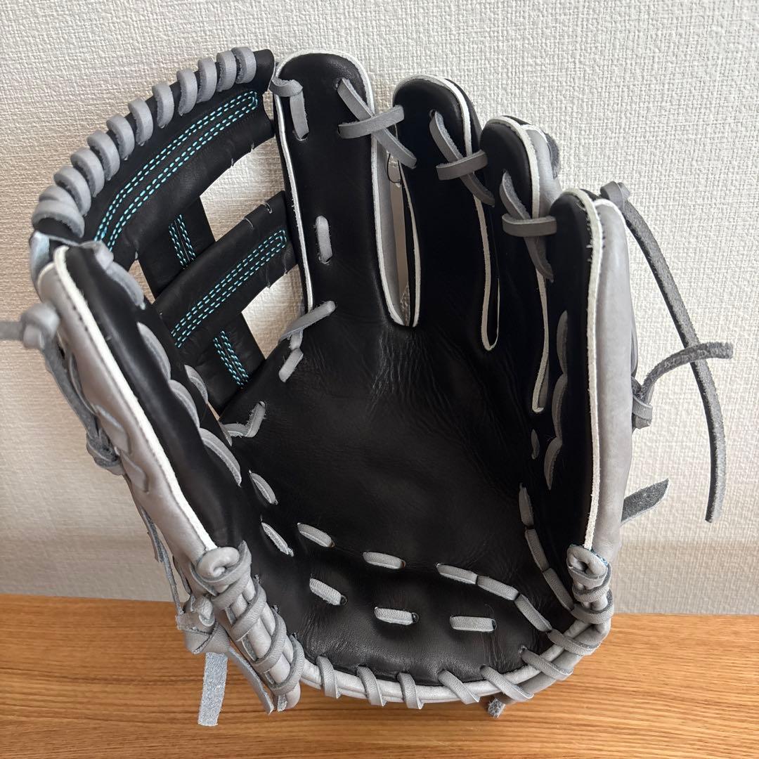 アトムズ　ATOMS　軟式用グラブ　内野手　グローブ　定価38,500円