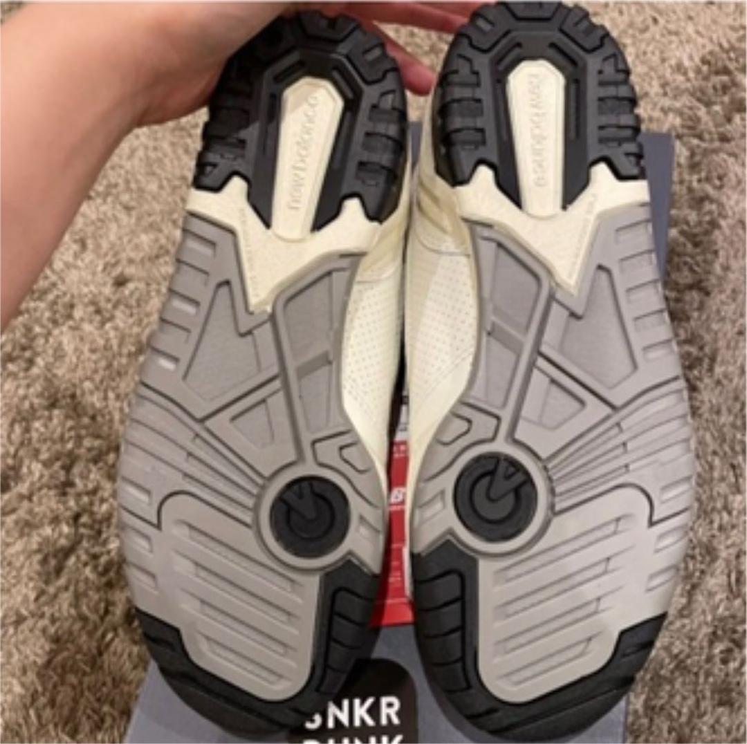 ☆百々千晴さんnewbalance550ホワイト☆