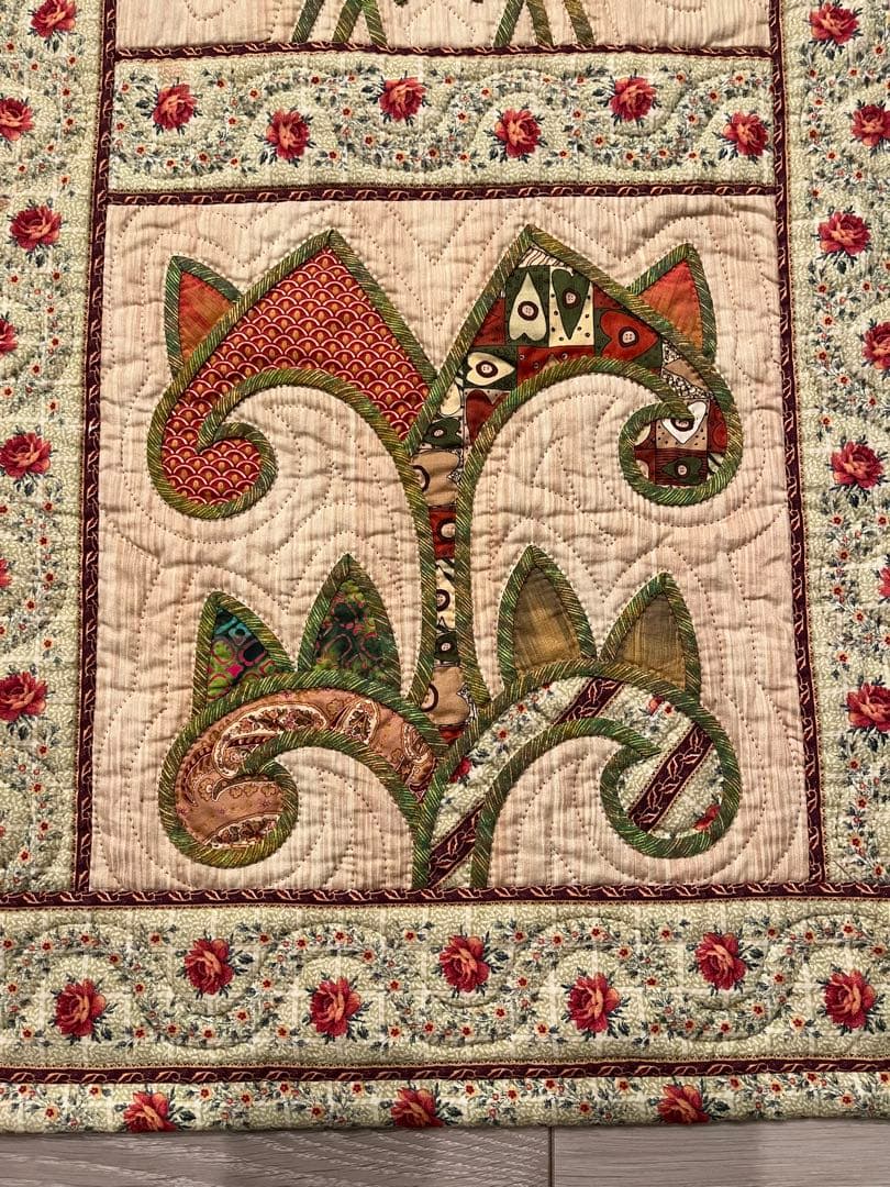 と*ん様 【美品】大型パッチワークキルト 230cm × 157cm