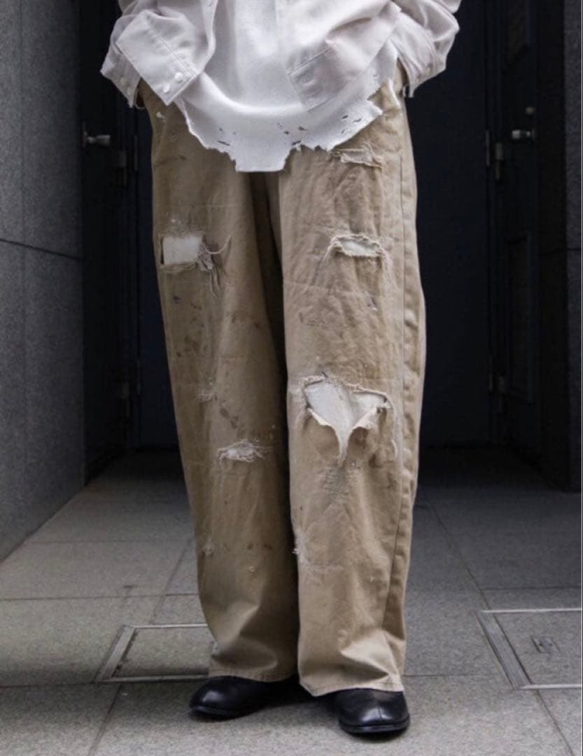 常田大希着用　ancellm リメイクワイドチノトラウザー　ダメージ