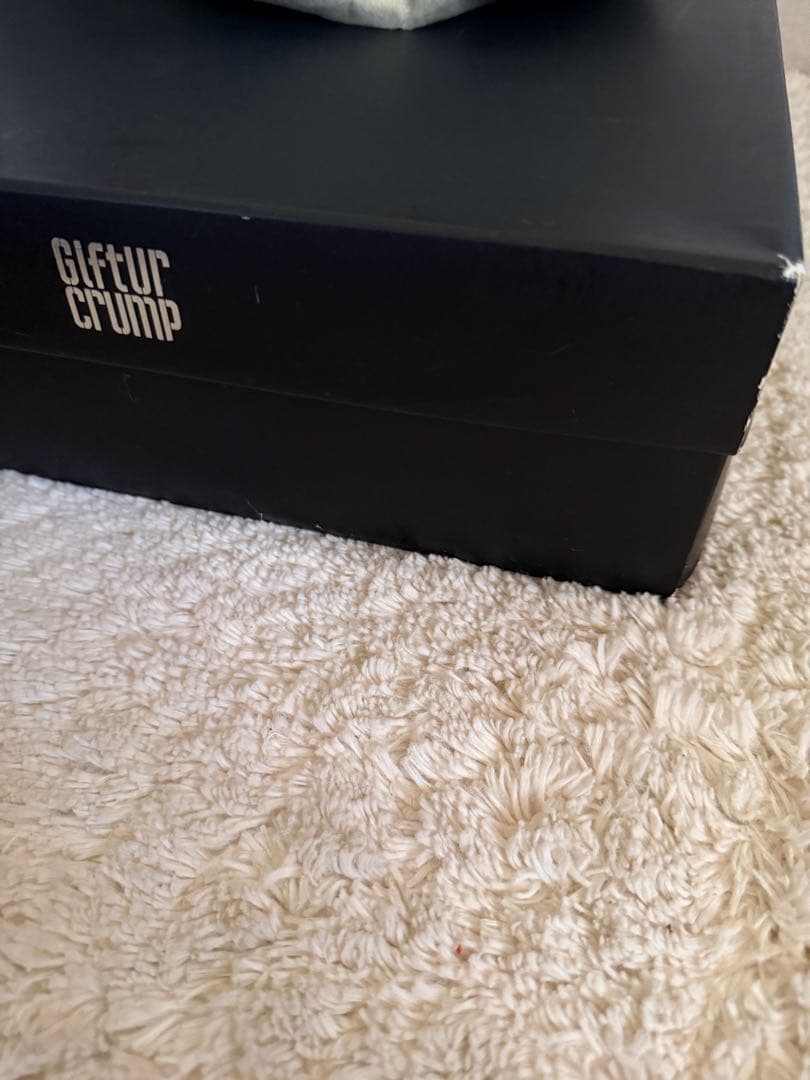 【値下げしました】Giftur Crump スタッズ付き　ロングブーツ