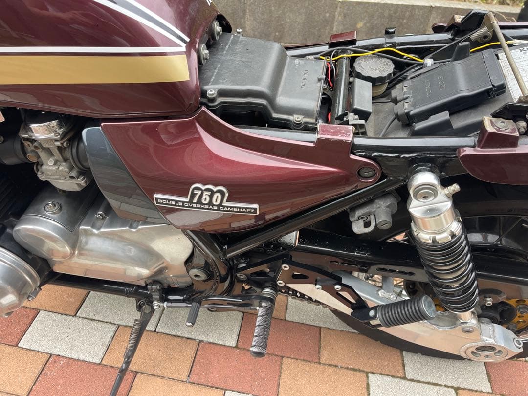 ゼファー750 KAWASAKI 玉虫マルーンカラー 外装