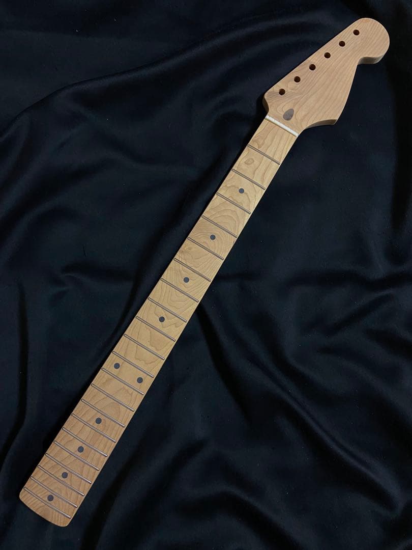 ストラトキャスタービンテージネック（No33）ネイチャーカラーニトロサテン塗装