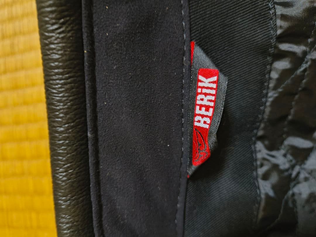 BERiK バイクジャケット サイズS 本革