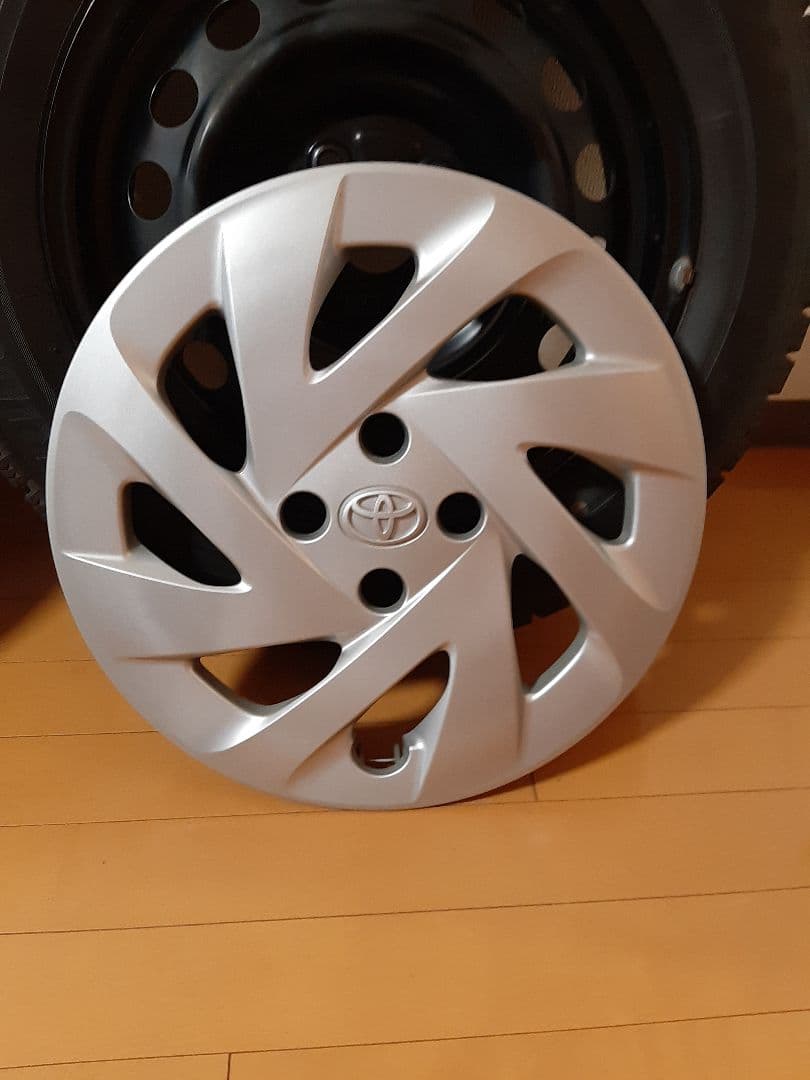 2023年製ブリジストン スタッドレス 175/65R15 4本 千葉近郊手渡可