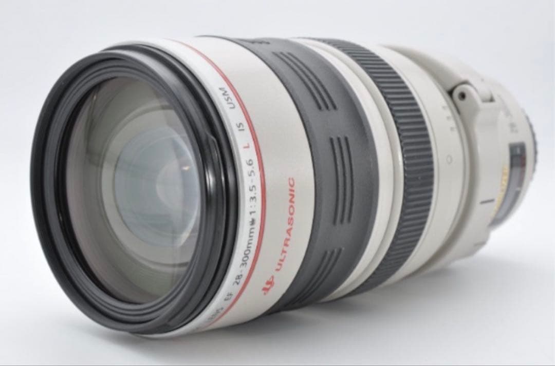 極美品　Canon EF 28-300mm F3.5-5.6L IS USM
