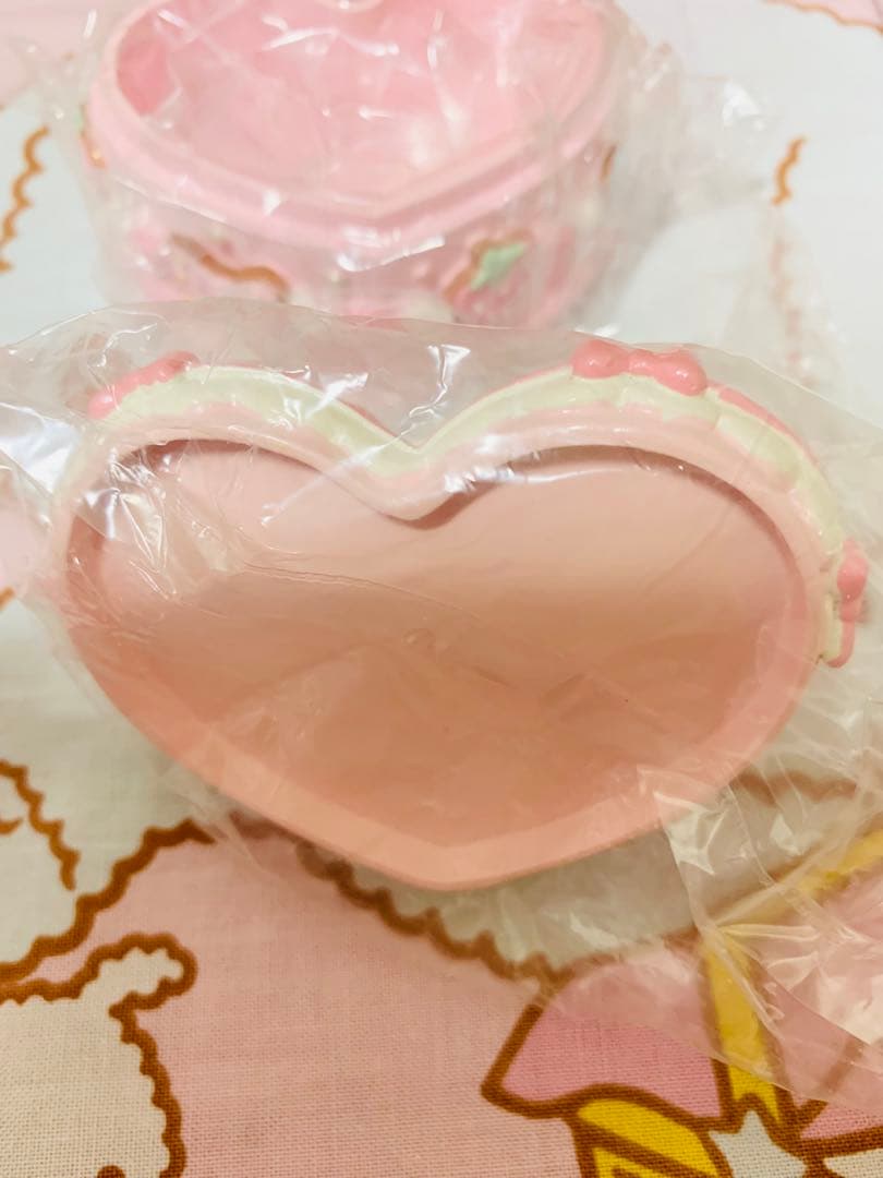 マイメロディ ケーキ型小物入れ MY MELODY クリスマス いちご