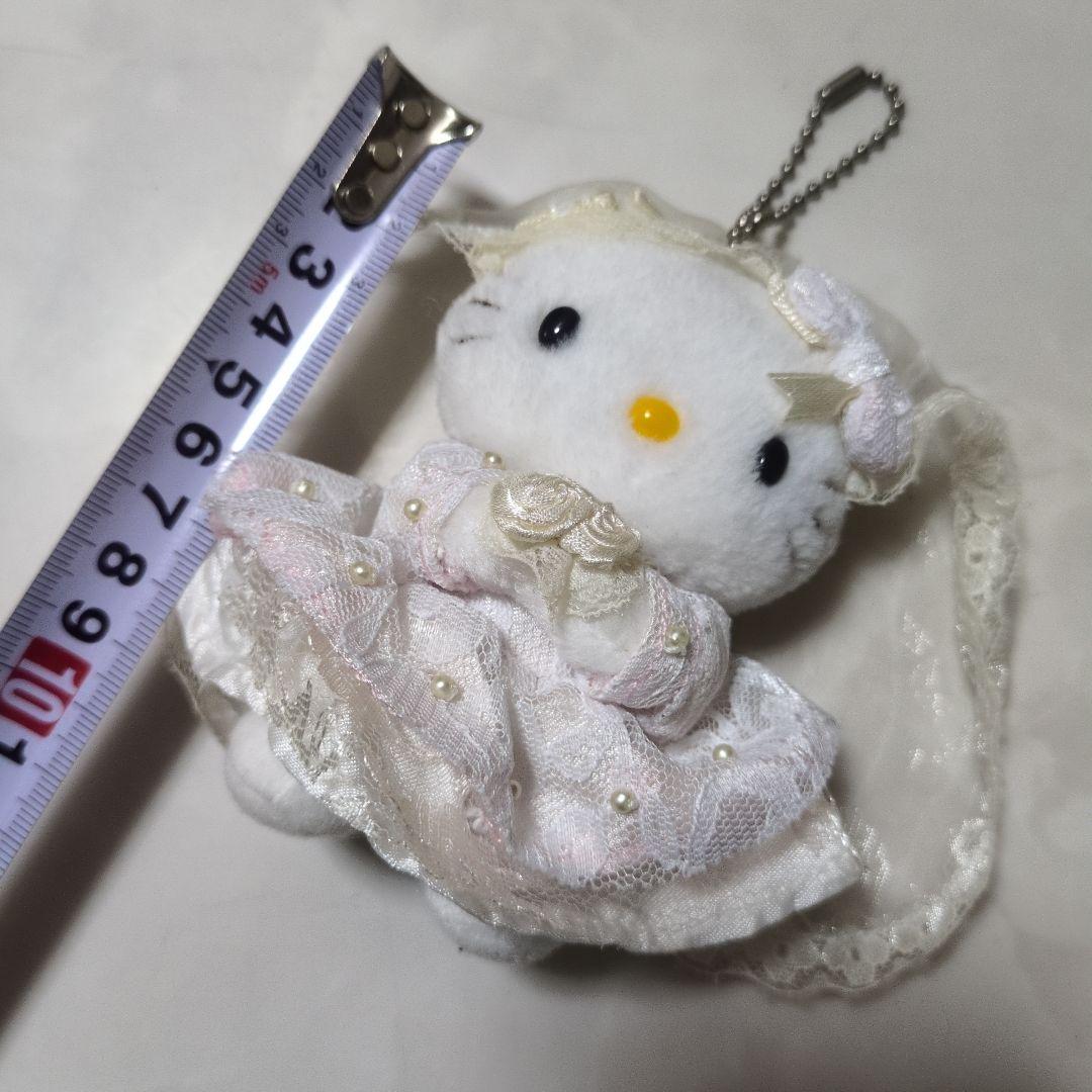 ハローキティ　ウエディング　バラ　花嫁　マスコット　ぬいぐるみ