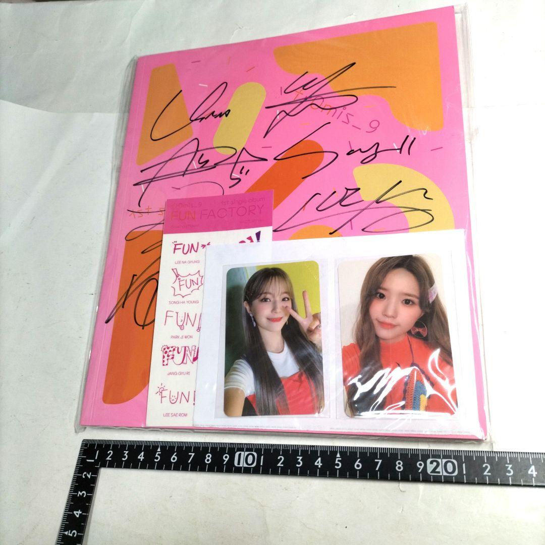 28000⭐メンバー本人⭐全員サイン入り⭐fromis_9⭐2トレカ付き⭐