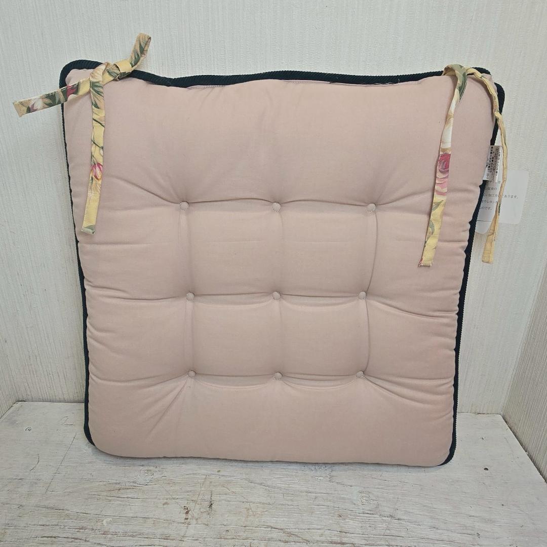 +i 【4個セット】新品 大判 バテイ クッション 紐付き 薔薇 ローズ 馬蹄