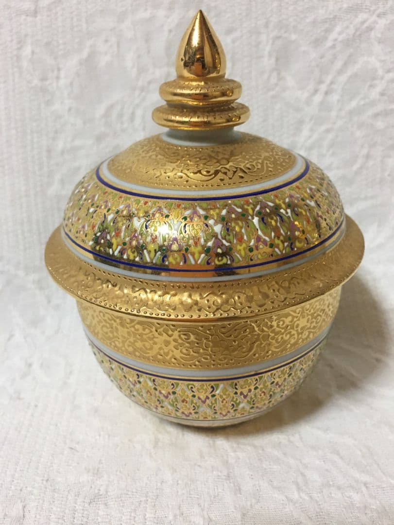 リキ(要プロフ確認) ベンジャロン焼き　タイ製 鯉の置物 花瓶 蓋付き湯の