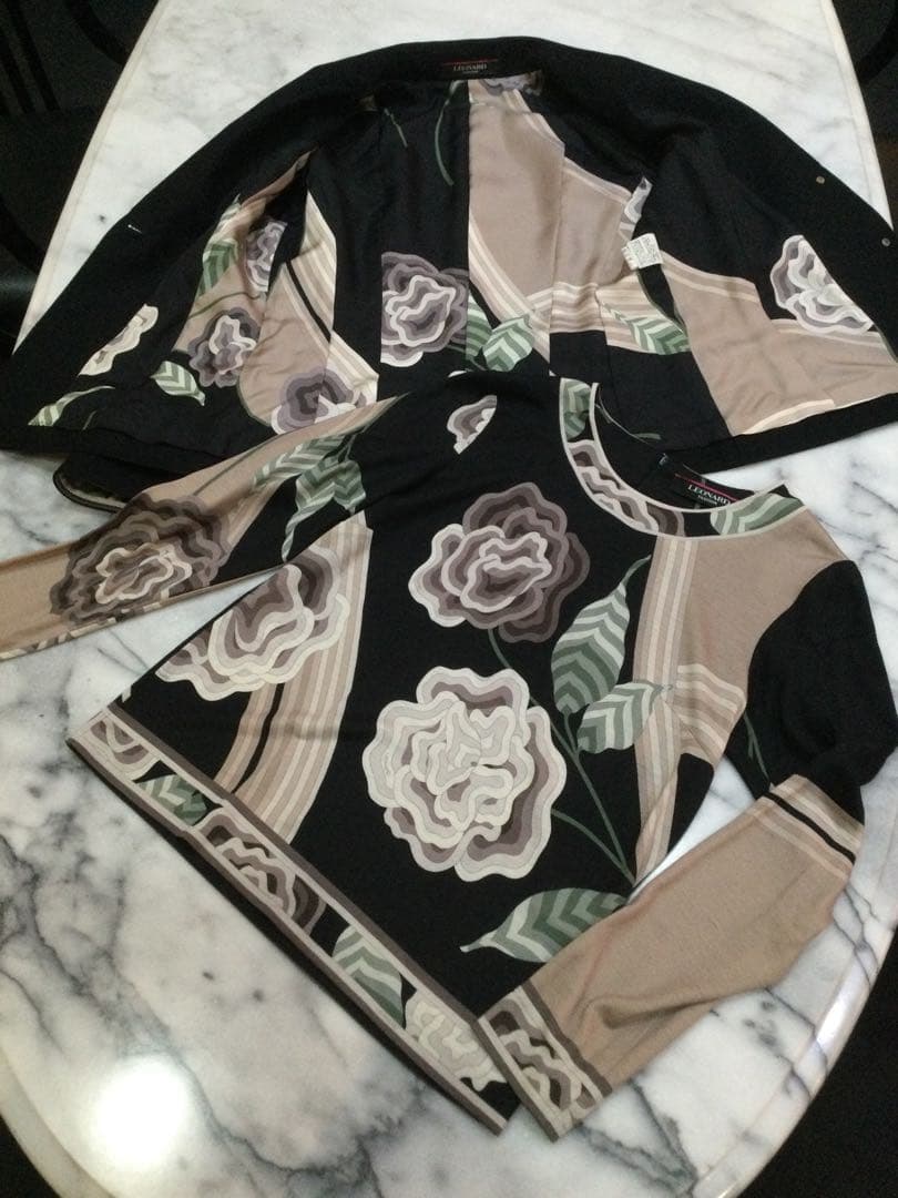 「レオナール」アンサンブル　新品未使用