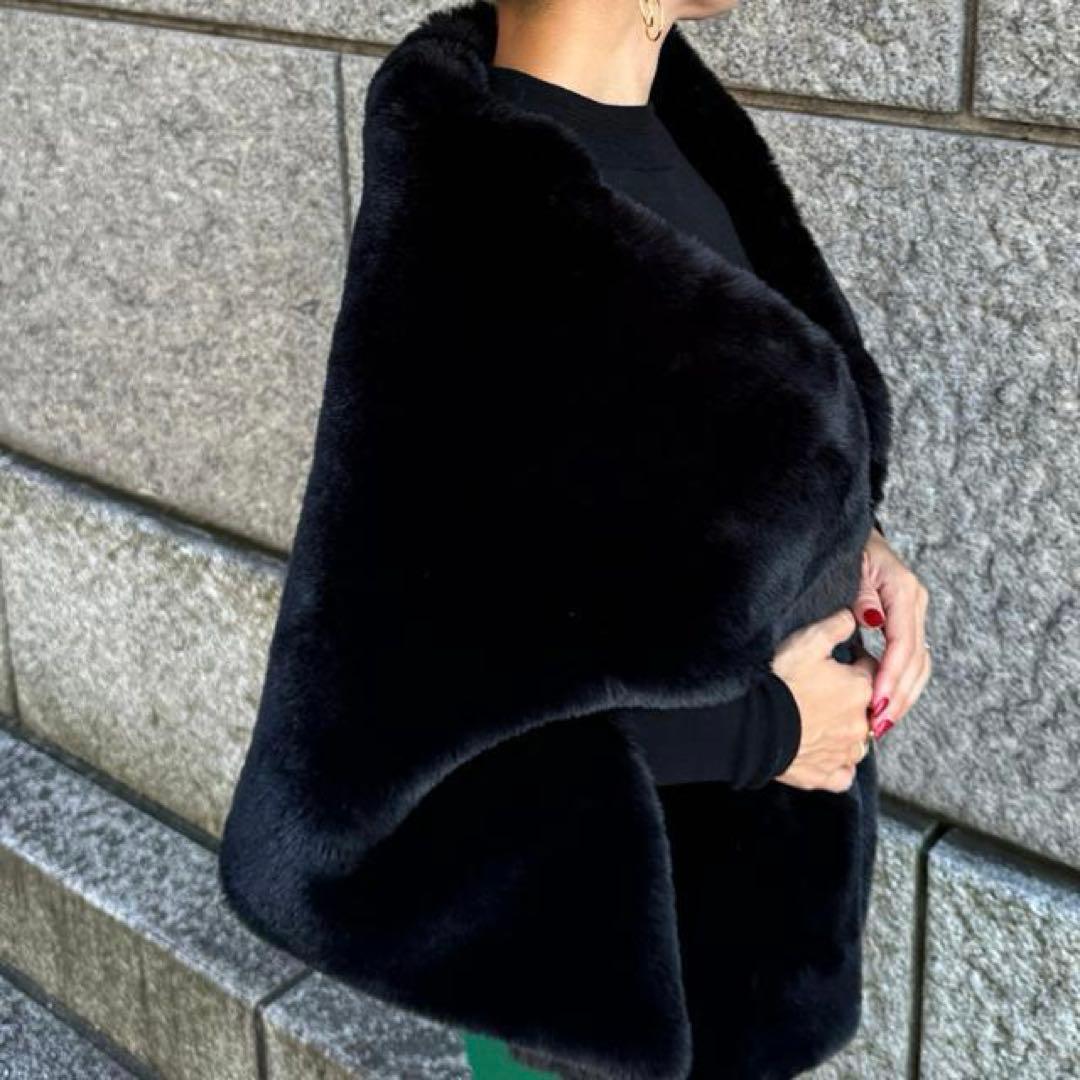 未使用 タグ付き JENNE ジェンヌ リッチボリュームファーケープ ブラック