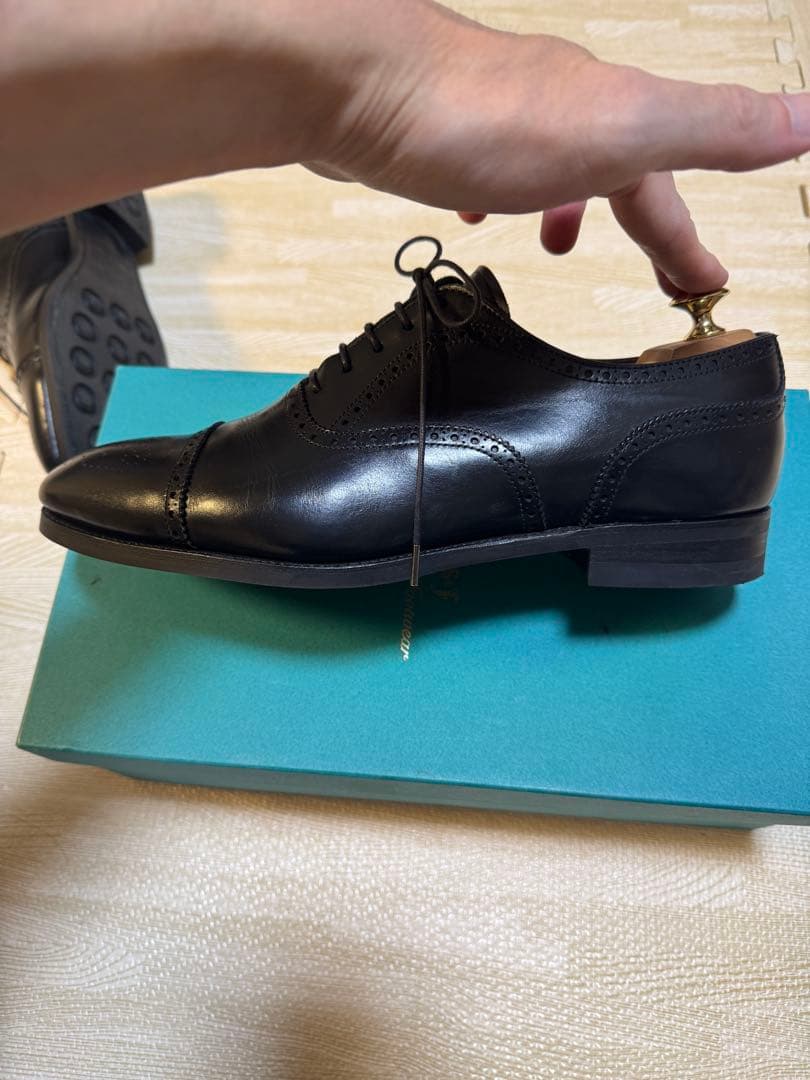 カルミナ CARMINA セミブローグ 黒 内羽根 8.5インチ（27.0cm）