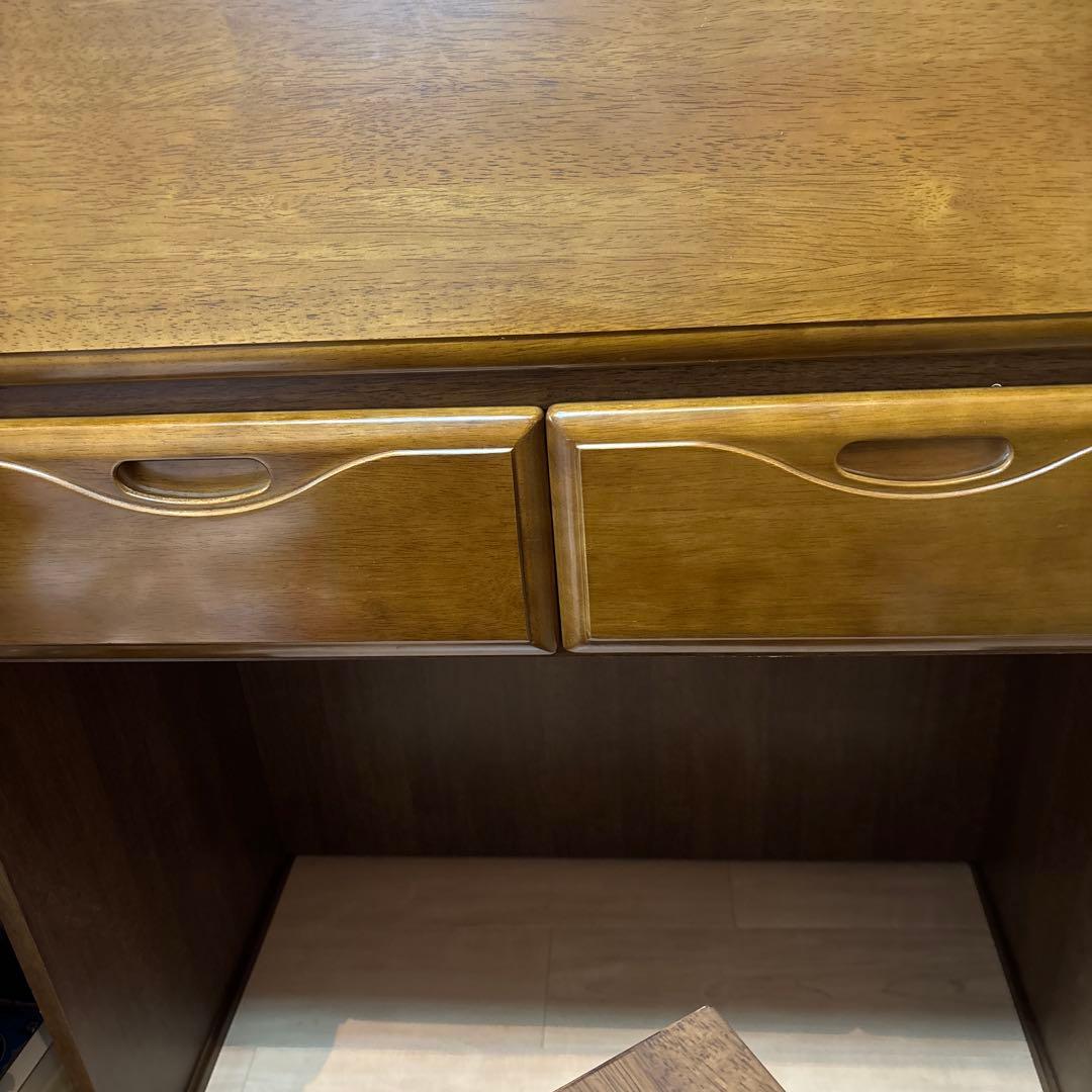 ビューロー　机