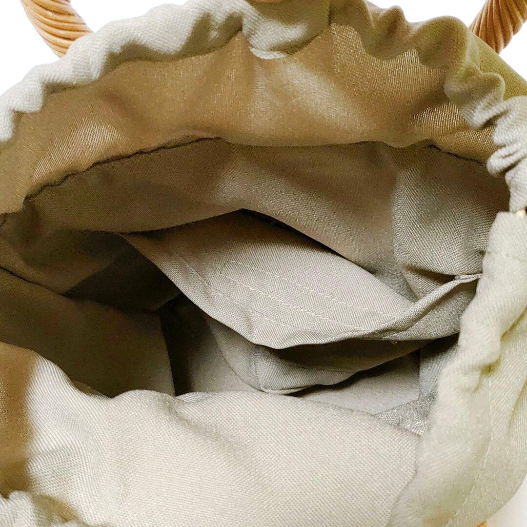 ①アルベルベロ / オレボレブラ フリンジかごバッグ 小ぶり ブタさん刺繍