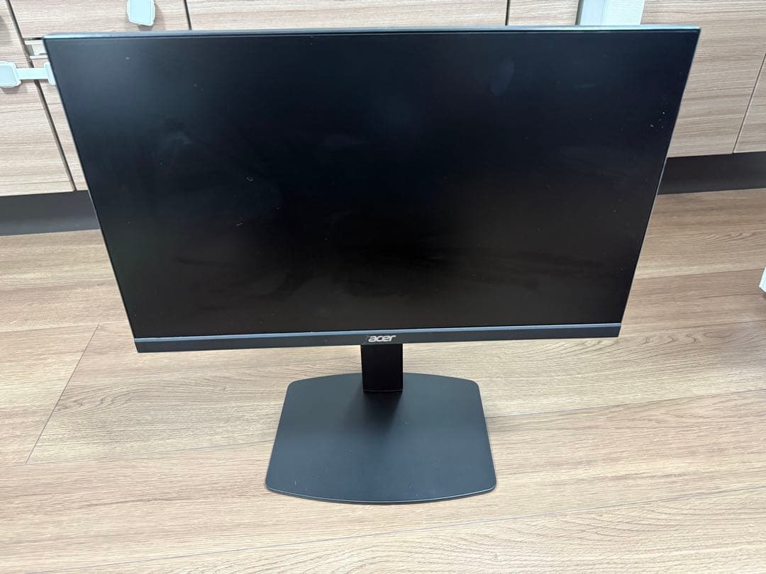 Acerゲーミングモニター スピーカー内蔵　モニターアーム付き
