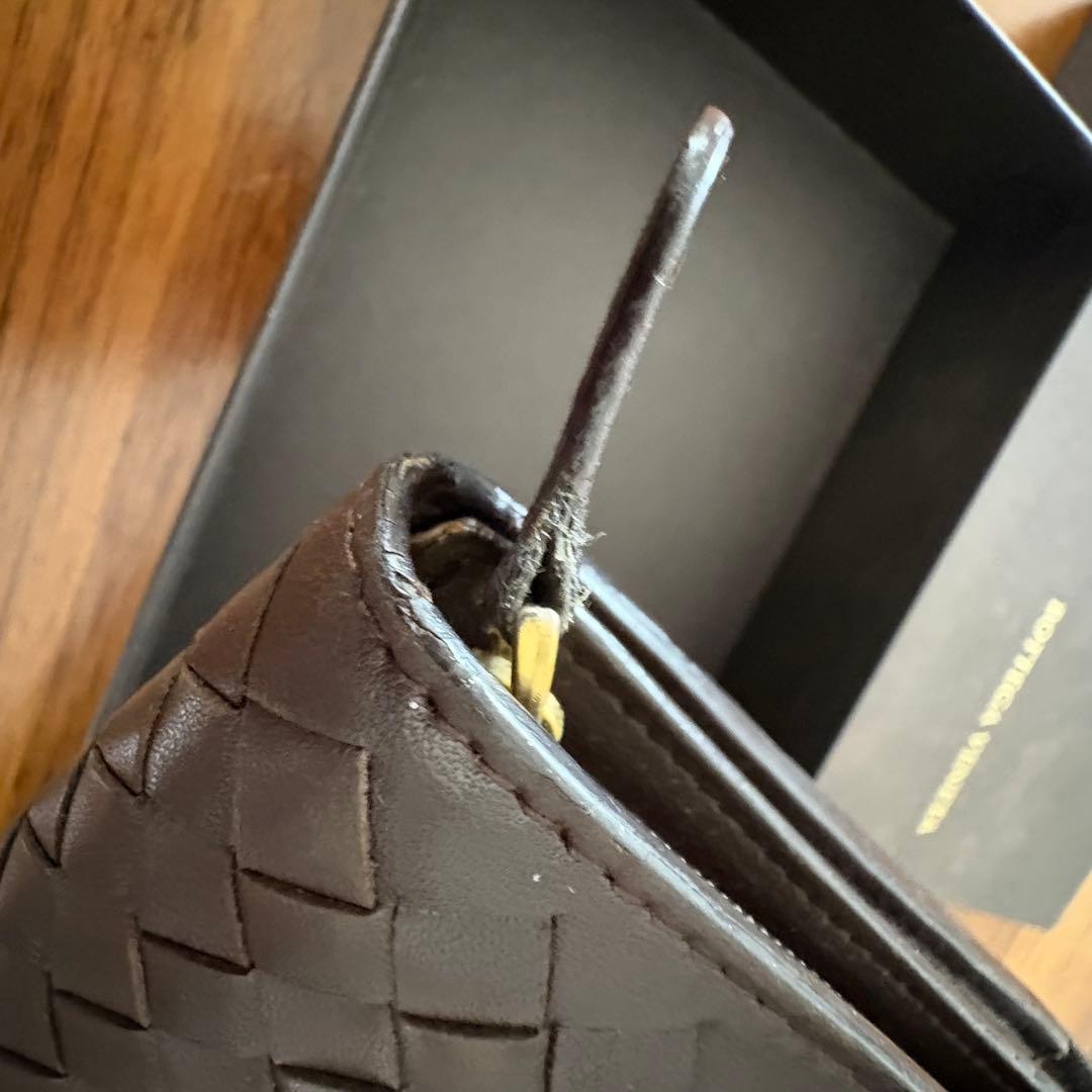 Bottega Veneta イントレチャート 長財布　こげ茶色ブラウン