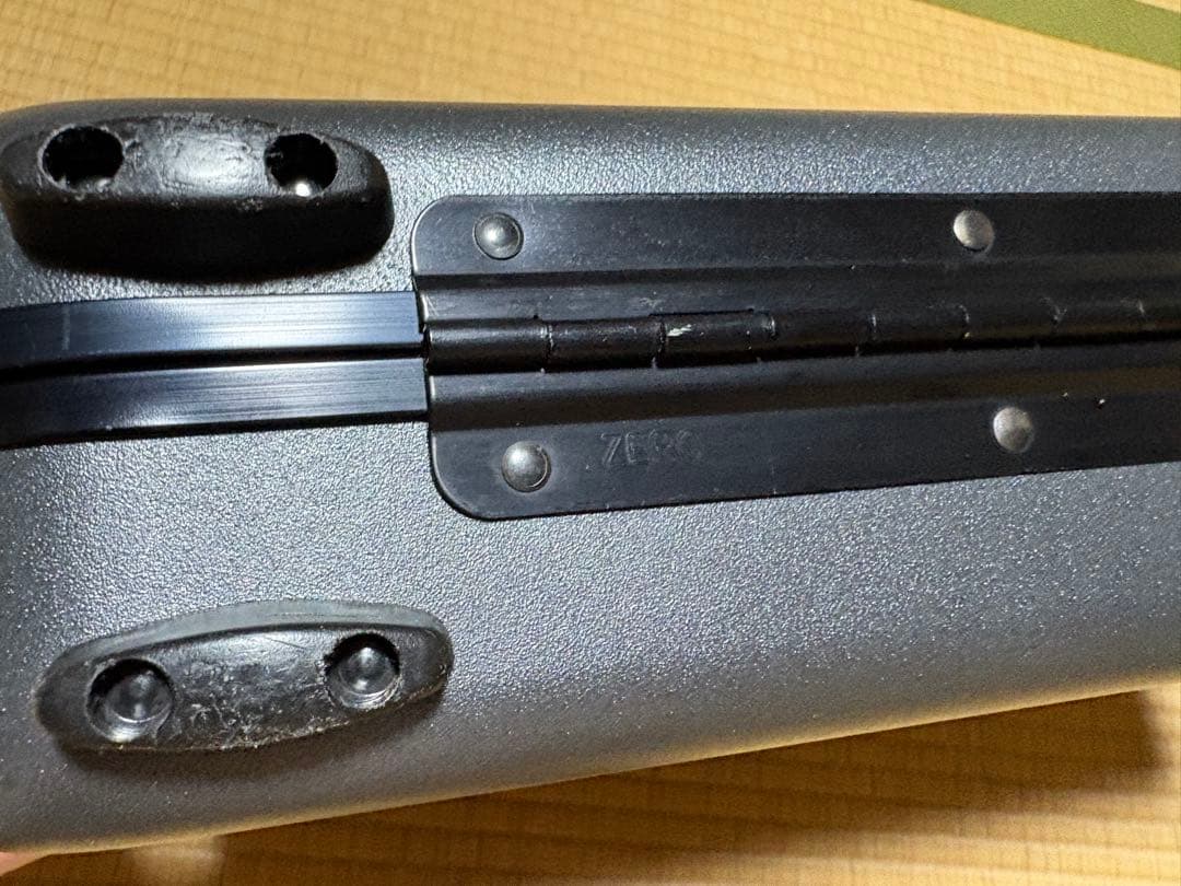 ゼロハリバートン アタッシュケース　ガンメタ　美品　送料込み