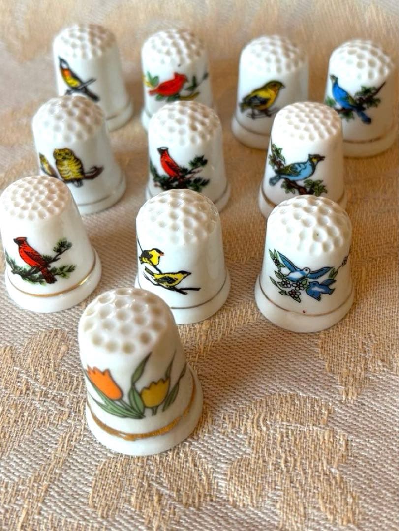 お買い得！陶磁器製 鳥と花のシンブル（指貫）11個セット