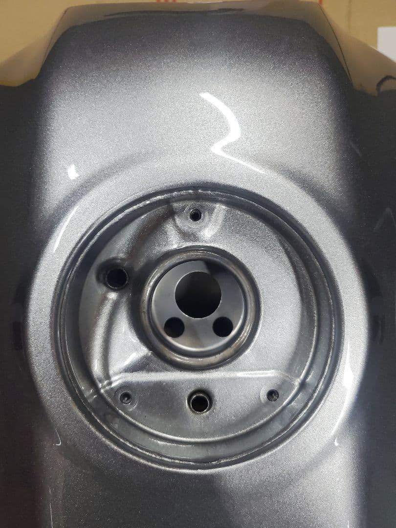 ホンダ CB1100RS用 純正タンク サイドカバー　美品