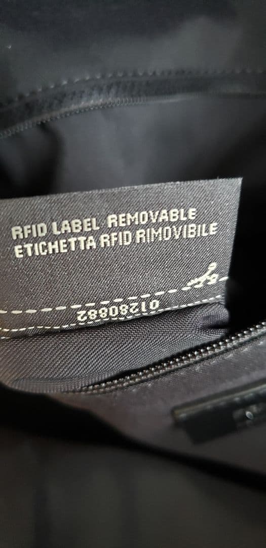 FENDI フェンディ モンスターバックパック 黒