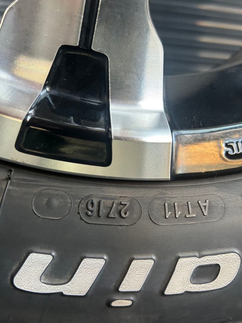 MKW MK36 7J グッドリッジAT 235 70 R16 デリカD5に使用