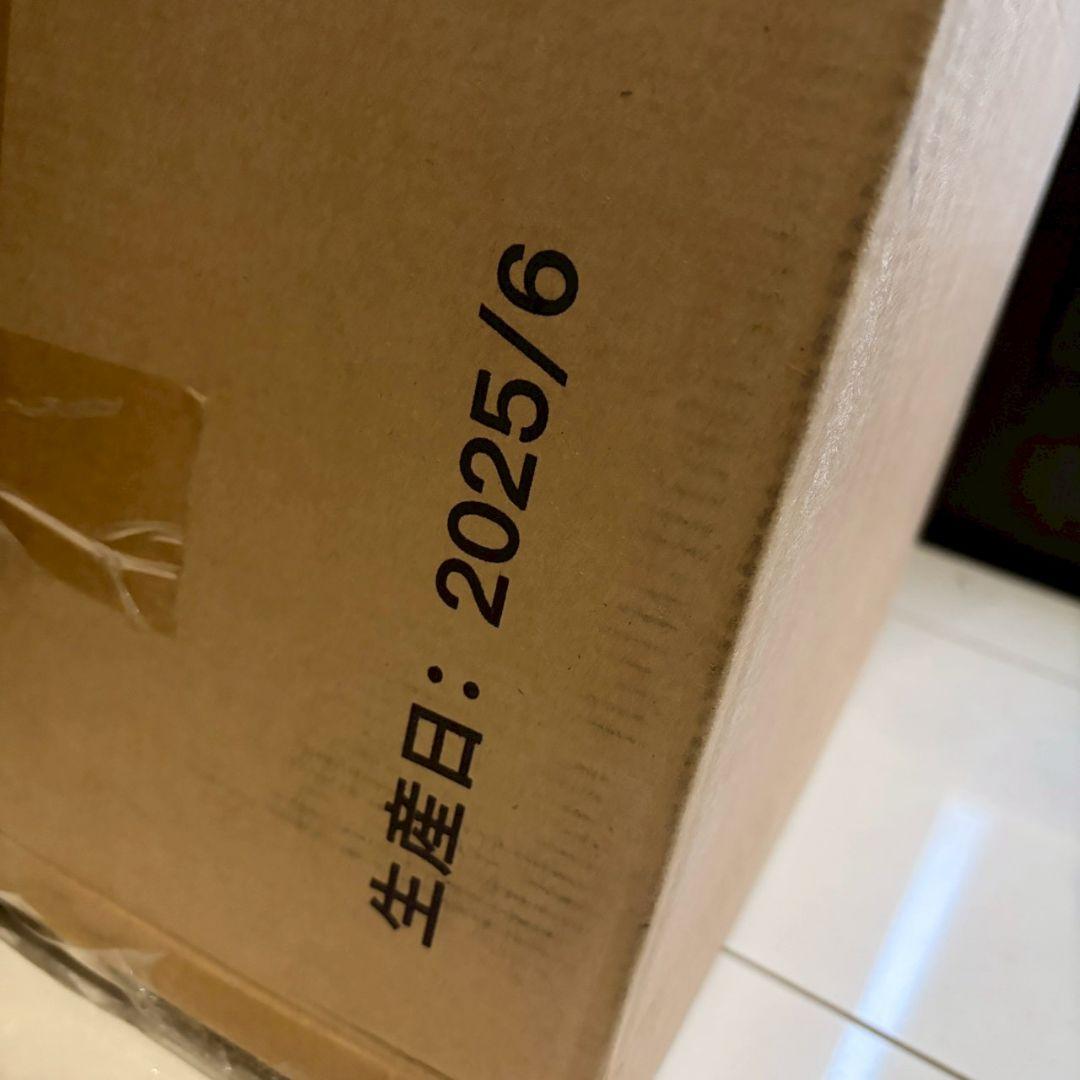 キャビネット 木製 波型扉 幅90cm 高脚 サイドボード 収納棚 北欧風 扉