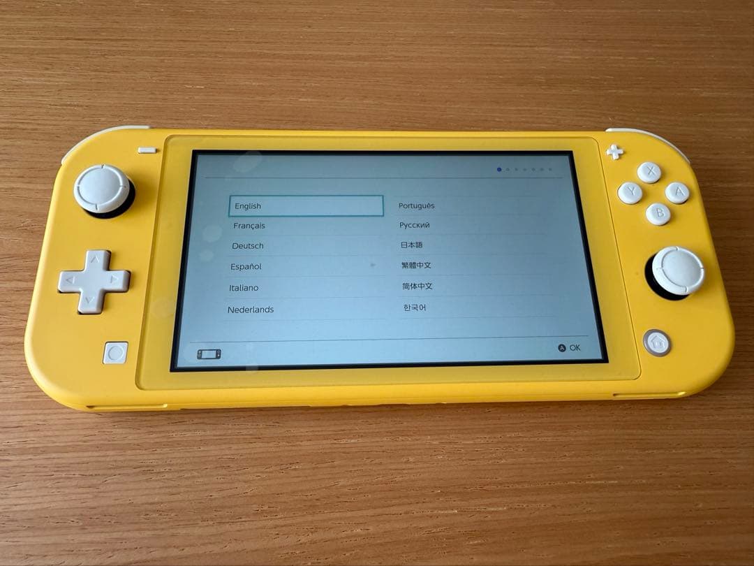 Switchライト本体 イエロー