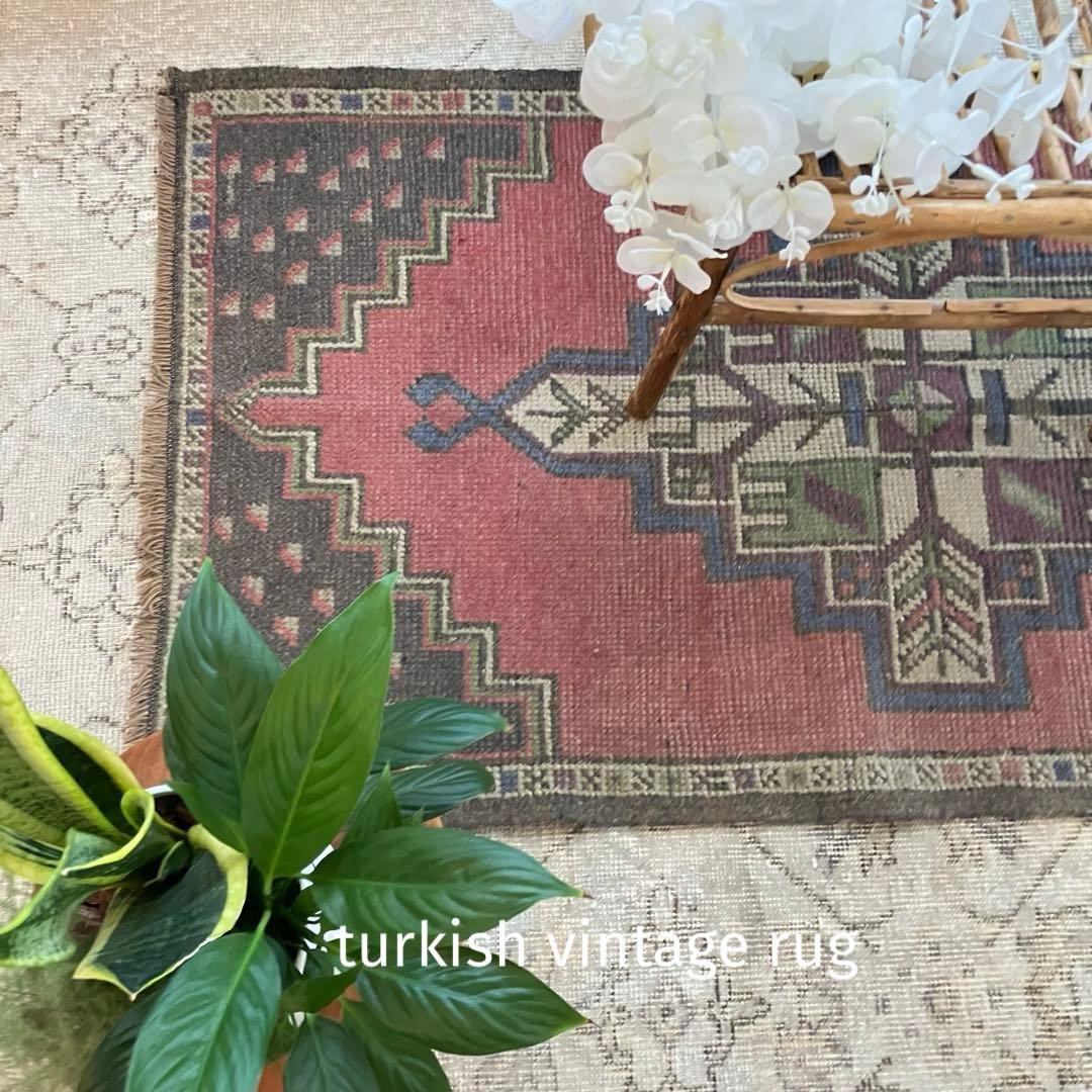 大きめ63×119上質くすみ大人ピンク　グレーメダリオン　トルコヴィンテージラグ