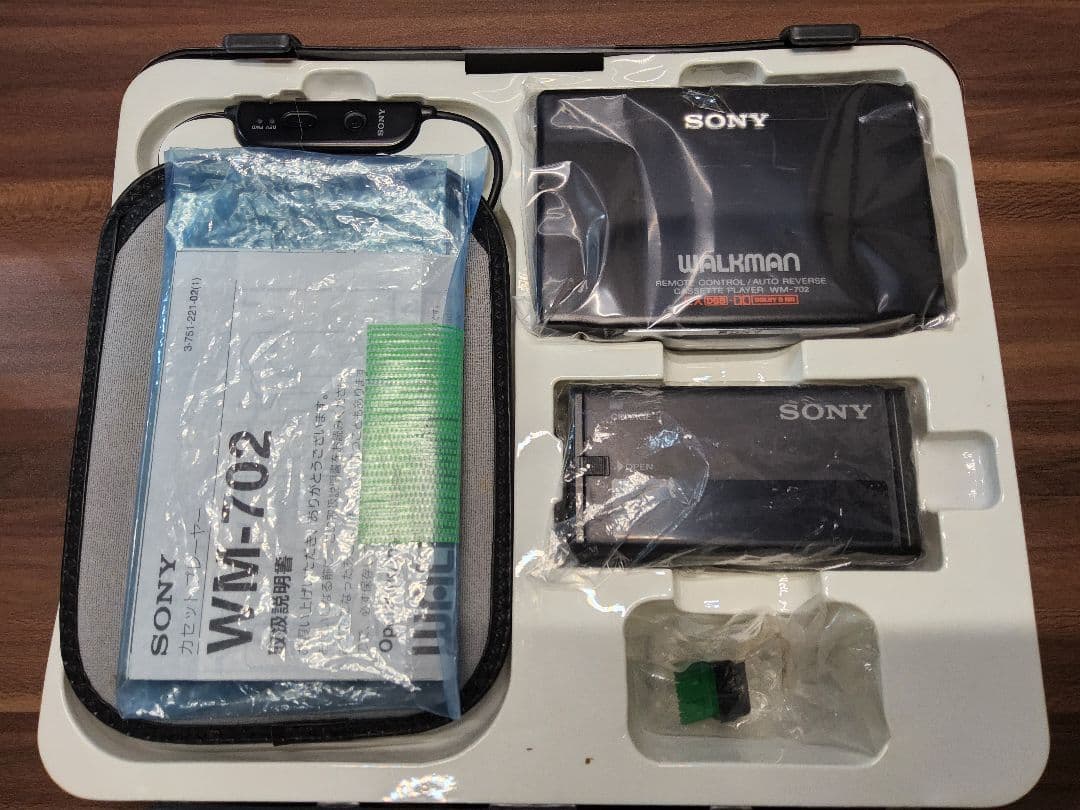 【新品同様 レア！】SONY ウォークマン WM-702 ブラック 整備済み