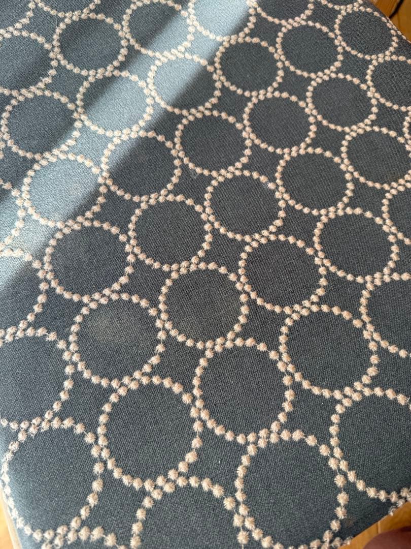 マルニ木工　Roundish ミナペルホネン　深澤直人　薄グレー