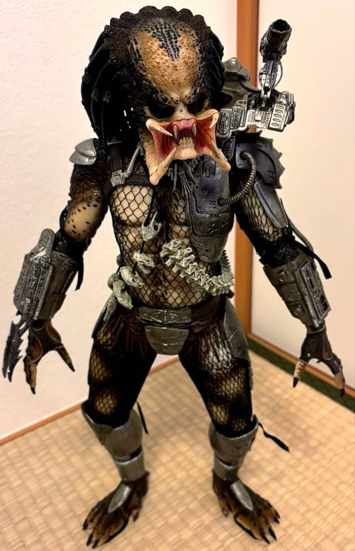 ネカ1/4プレデターフィギュア 3体セット