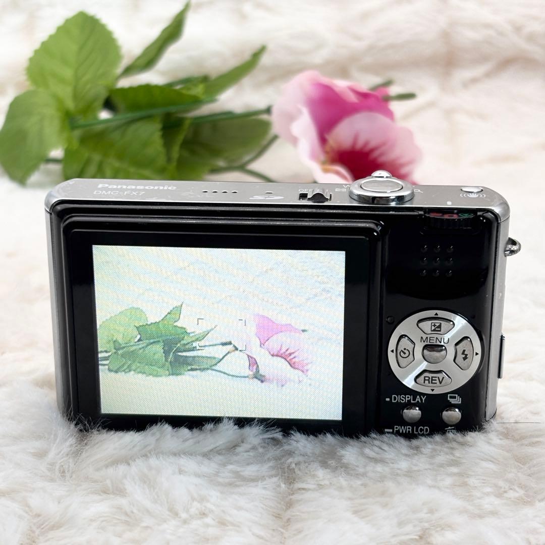 Panasonic LUMIX DMC-FX7 ブラック