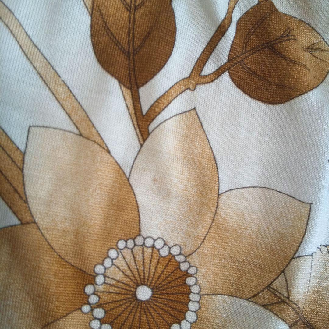 ky205 レオナールファッション 長袖トップス 総柄プリント LL ベージュ系